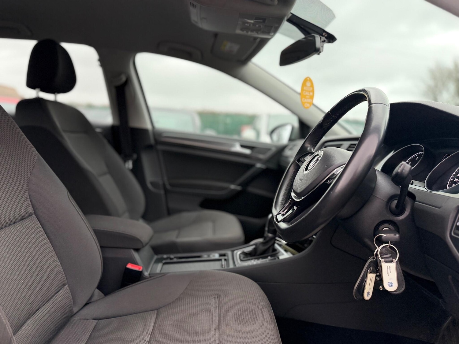 Used Volkswagen Golf 2017 for sale - 76926935: Photo 6