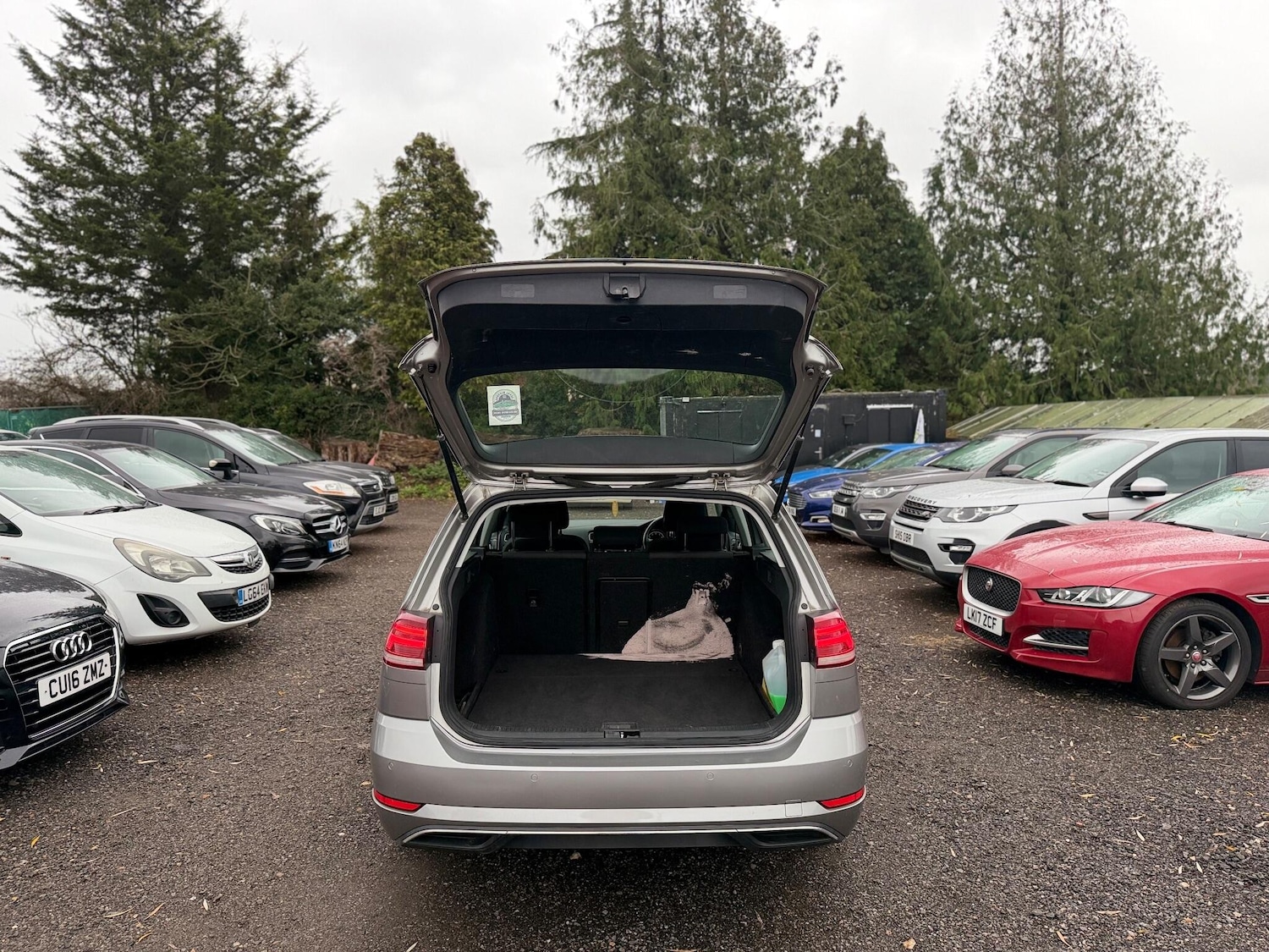 Used Volkswagen Golf 2017 for sale - 76926935: Photo 76