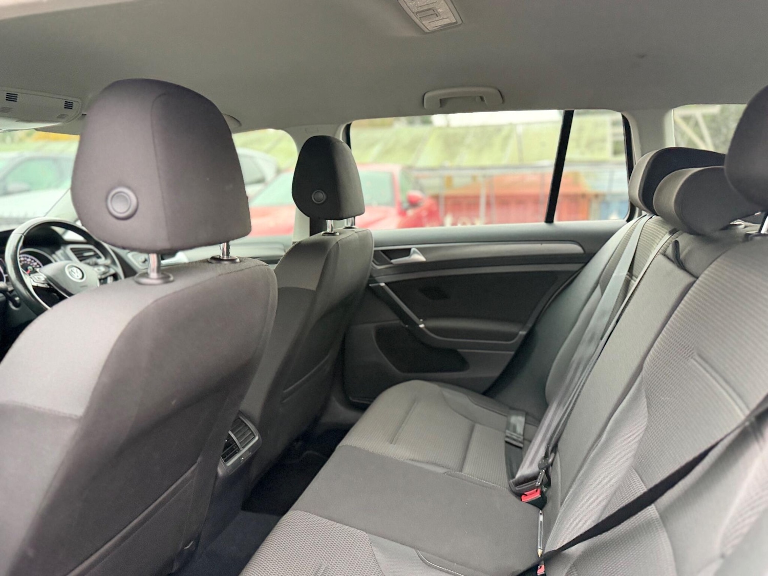 Used Volkswagen Golf 2017 for sale - 76926935: Photo 9