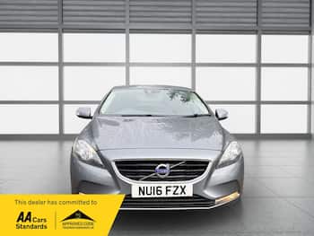 Used Volvo V40 2016 for sale - 79834254: Photo