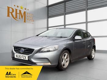 Used Volvo V40 2016 for sale - 79834254: Photo