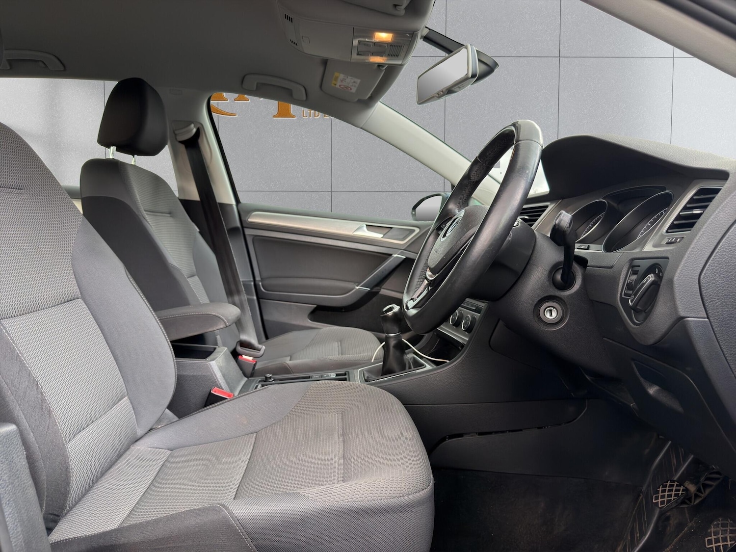 Used Volkswagen Golf 2016 for sale - 77524691: Photo 6