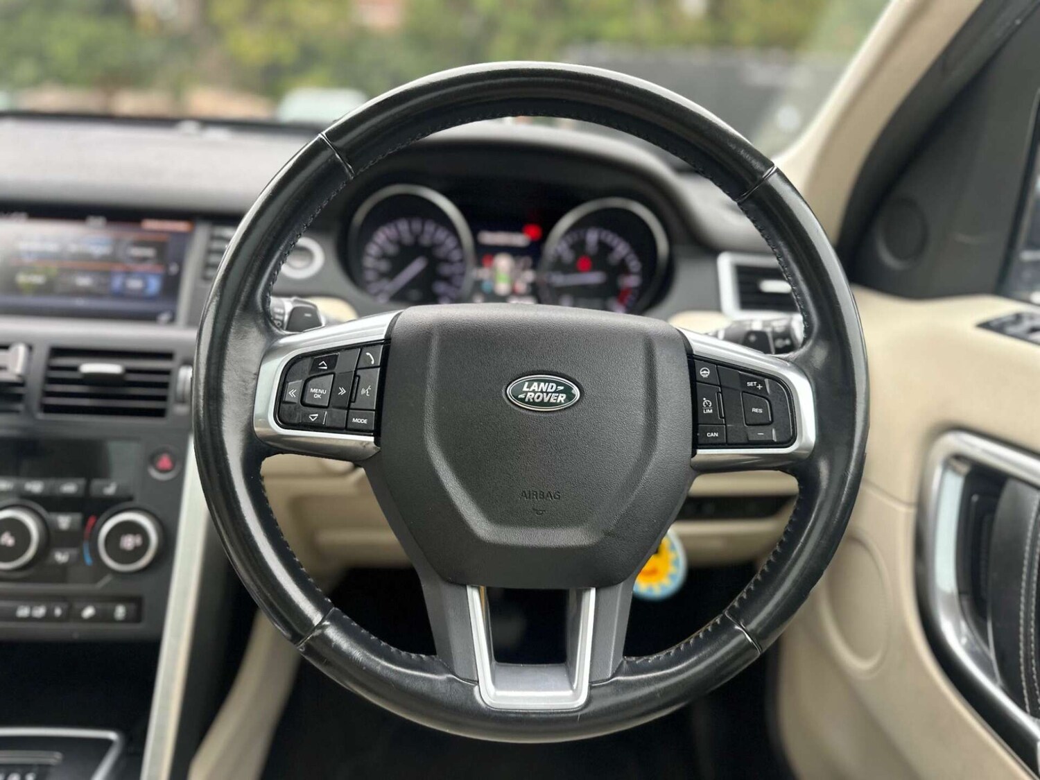 Used Land Rover Discovery Sport 2016 for sale - 77946169: Photo 10