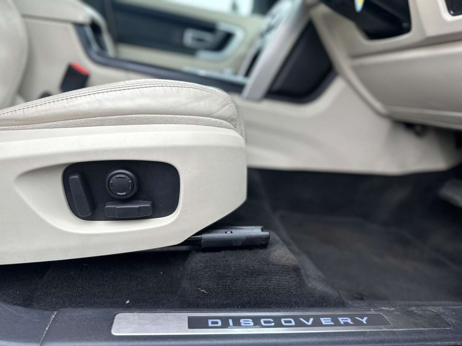 Used Land Rover Discovery Sport 2016 for sale - 77946169: Photo 50