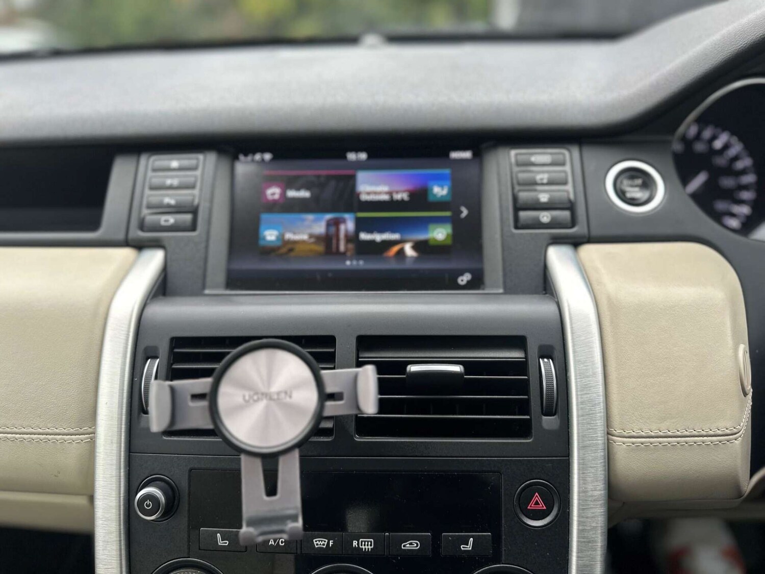 Used Land Rover Discovery Sport 2016 for sale - 77946169: Photo 67