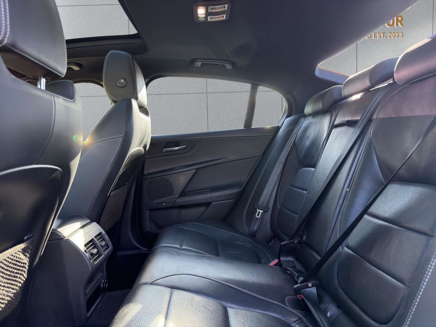 Used Jaguar XE 2016 for sale - 77946154: Photo 9