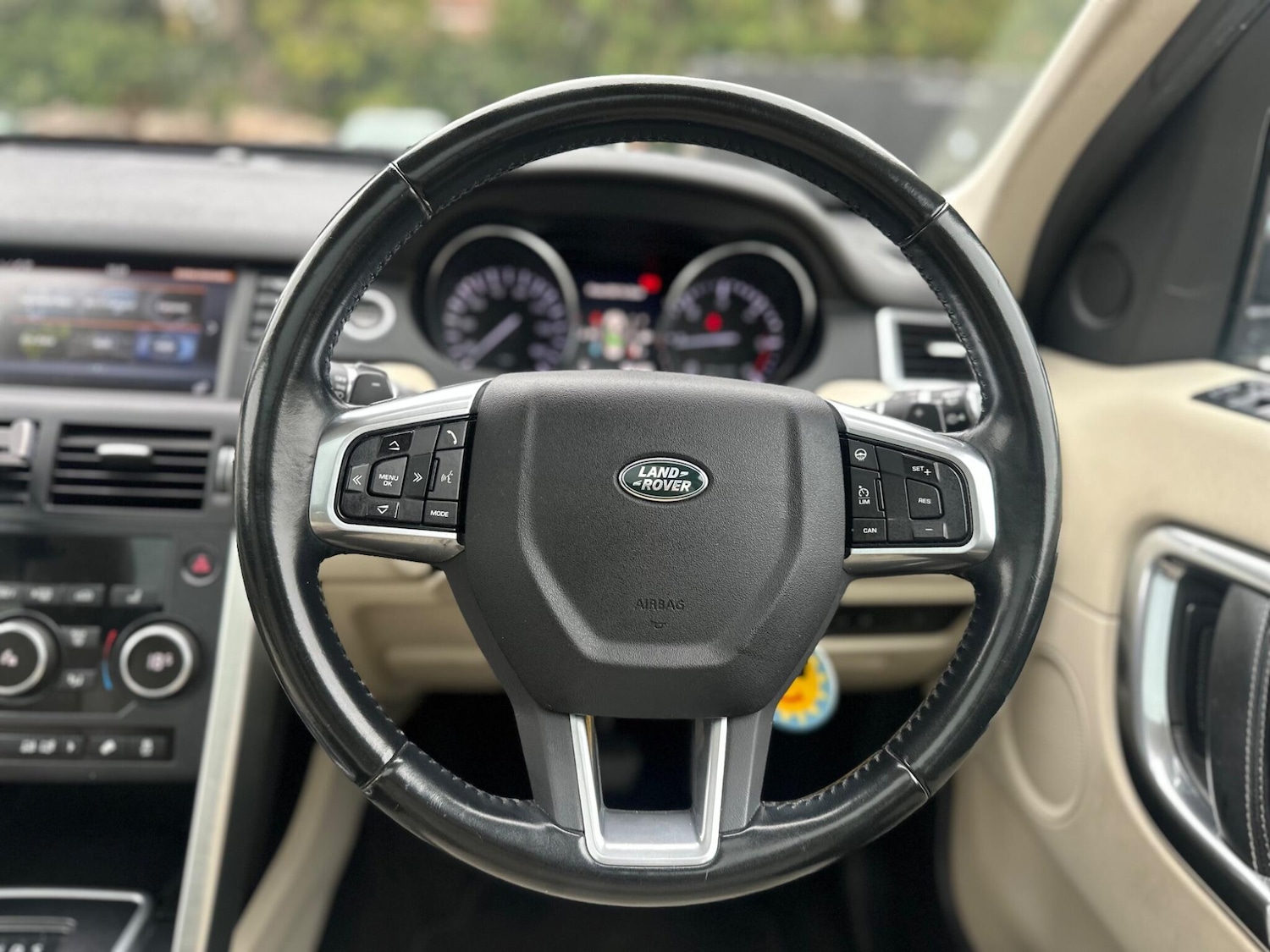 Used Land Rover Discovery Sport 2016 for sale - 76240203: Photo 10