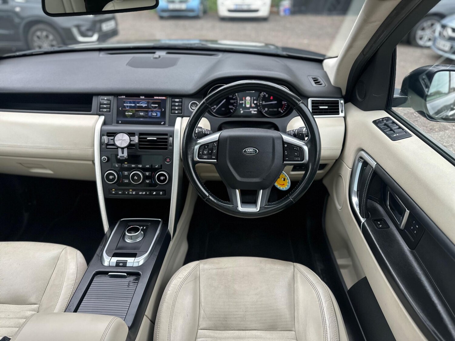 Used Land Rover Discovery Sport 2016 for sale - 76240203: Photo 36