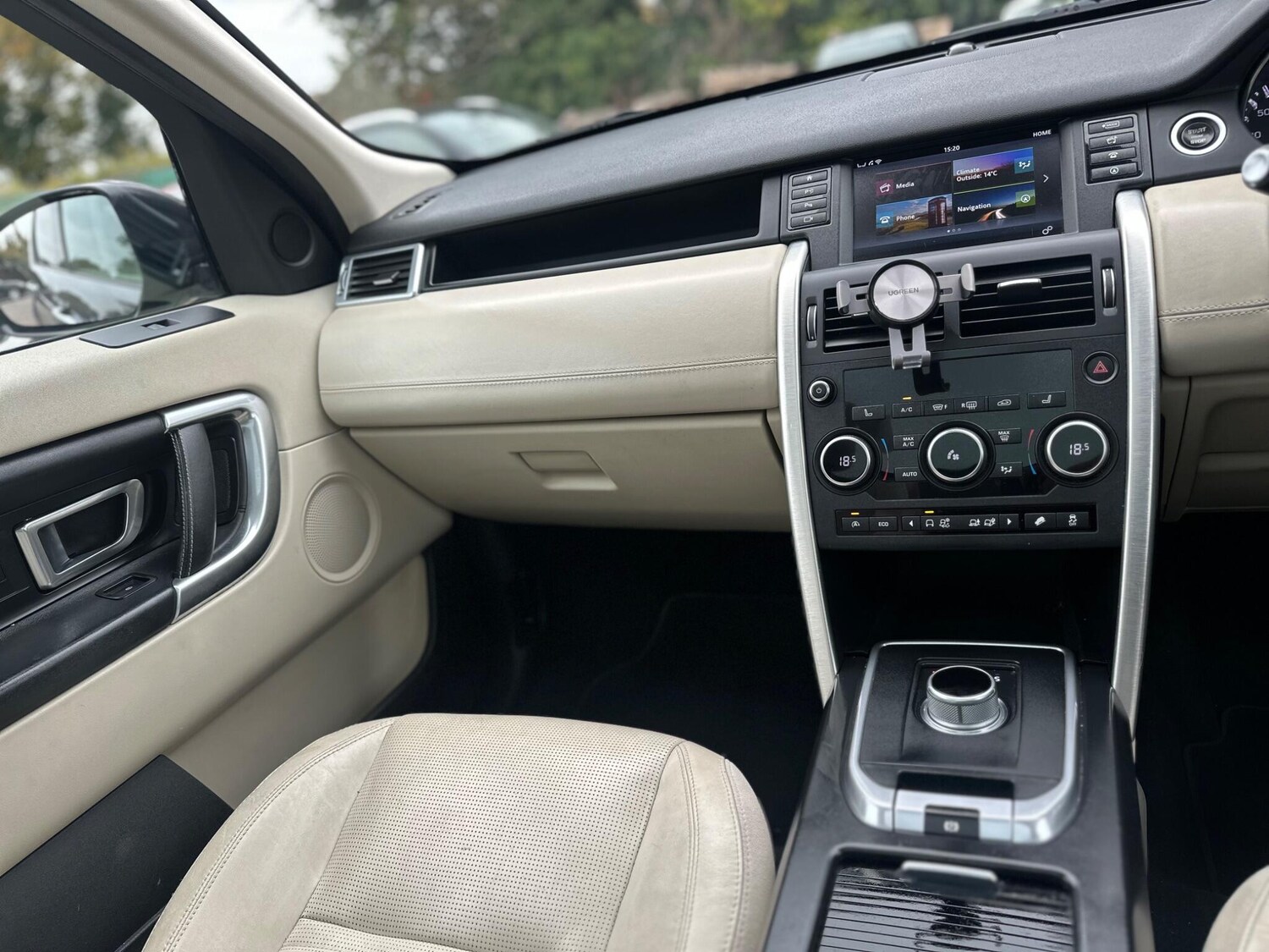 Used Land Rover Discovery Sport 2016 for sale - 76240203: Photo 38