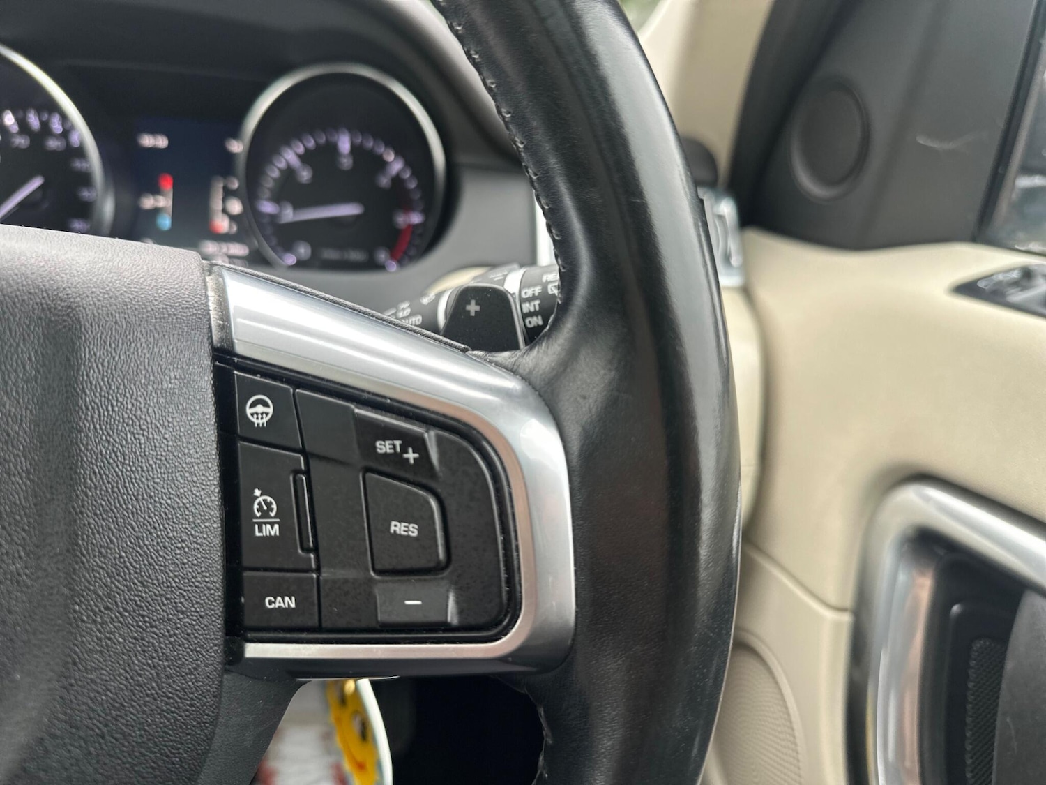 Used Land Rover Discovery Sport 2016 for sale - 76240203: Photo 56