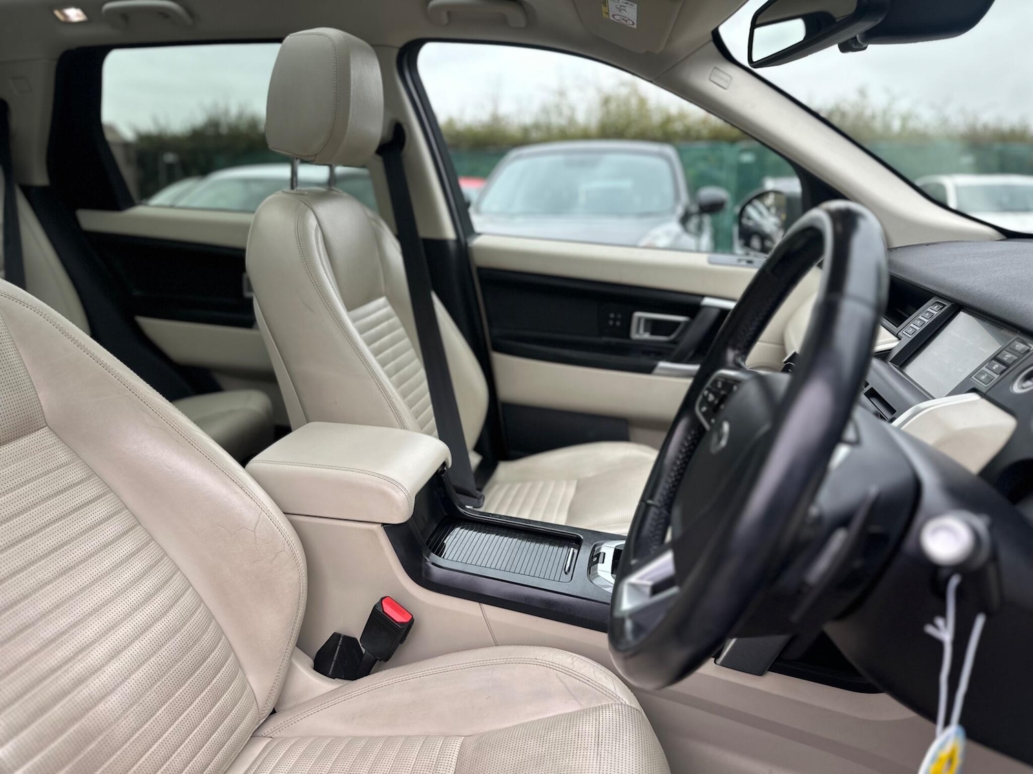 Used Land Rover Discovery Sport 2016 for sale - 76240203: Photo 7