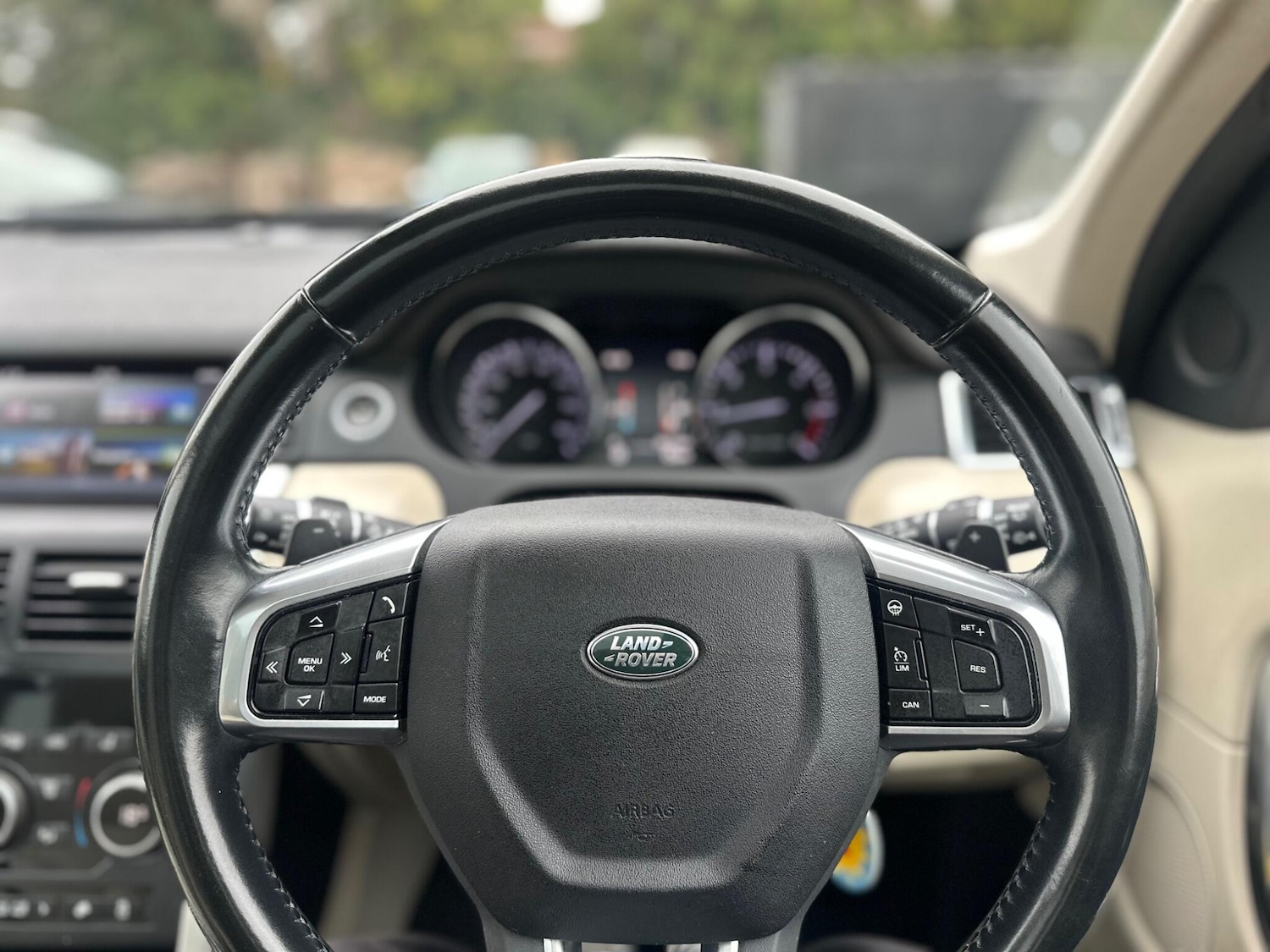 Used Land Rover Discovery Sport 2016 for sale - 76240203: Photo 76