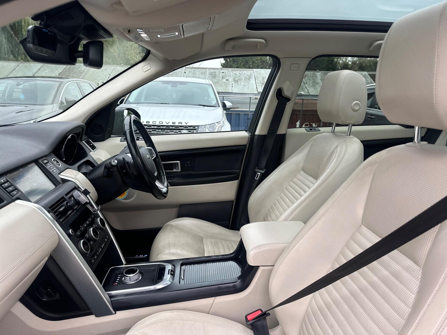 Used Land Rover Discovery Sport 2016 for sale - 76240203: Photo 79