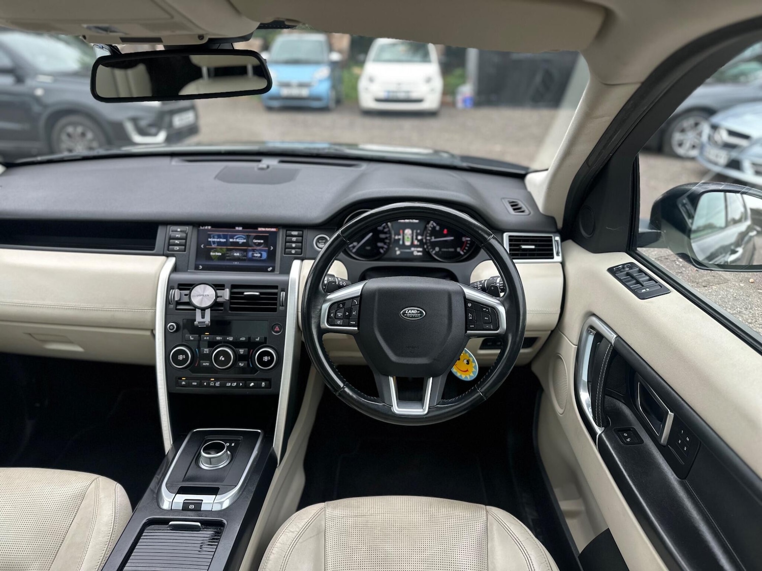 Used Land Rover Discovery Sport 2016 for sale - 76240203: Photo 8