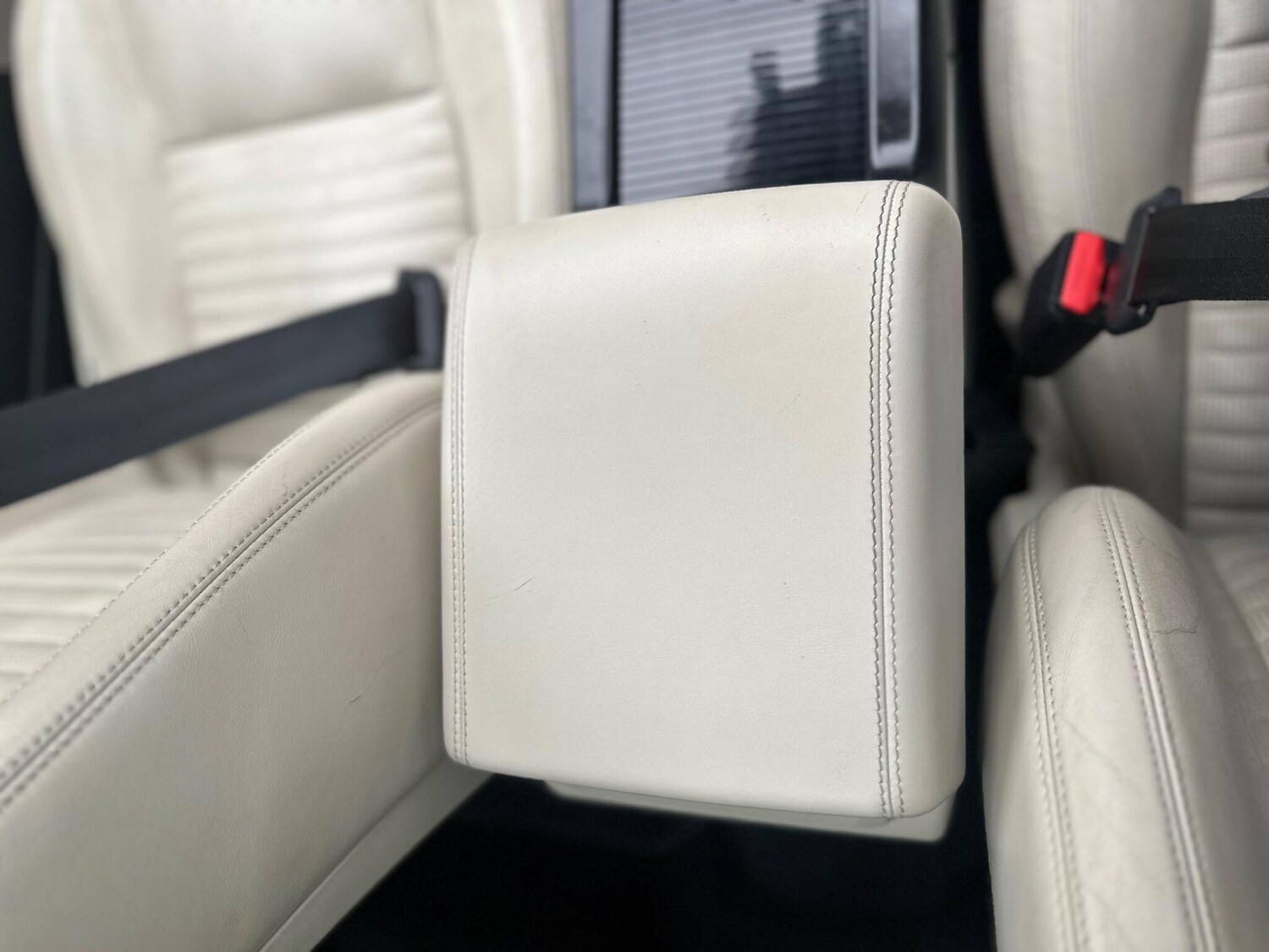 Used Land Rover Discovery Sport 2016 for sale - 76240203: Photo 95