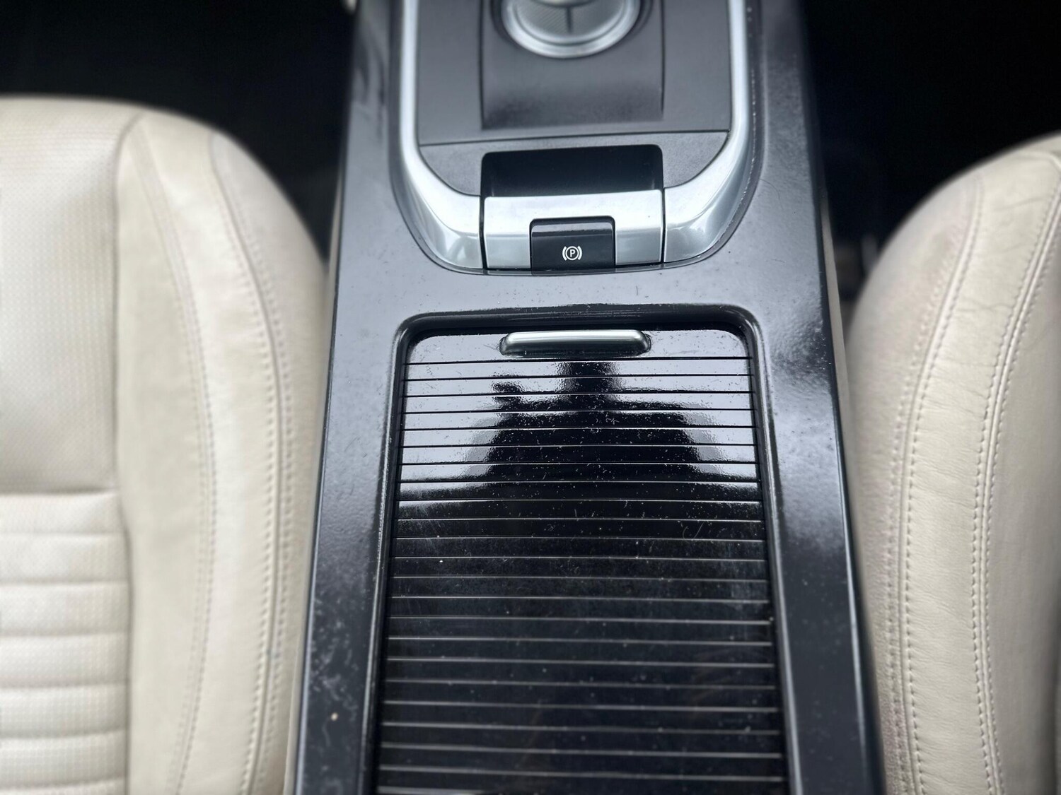 Used Land Rover Discovery Sport 2016 for sale - 76240203: Photo 97