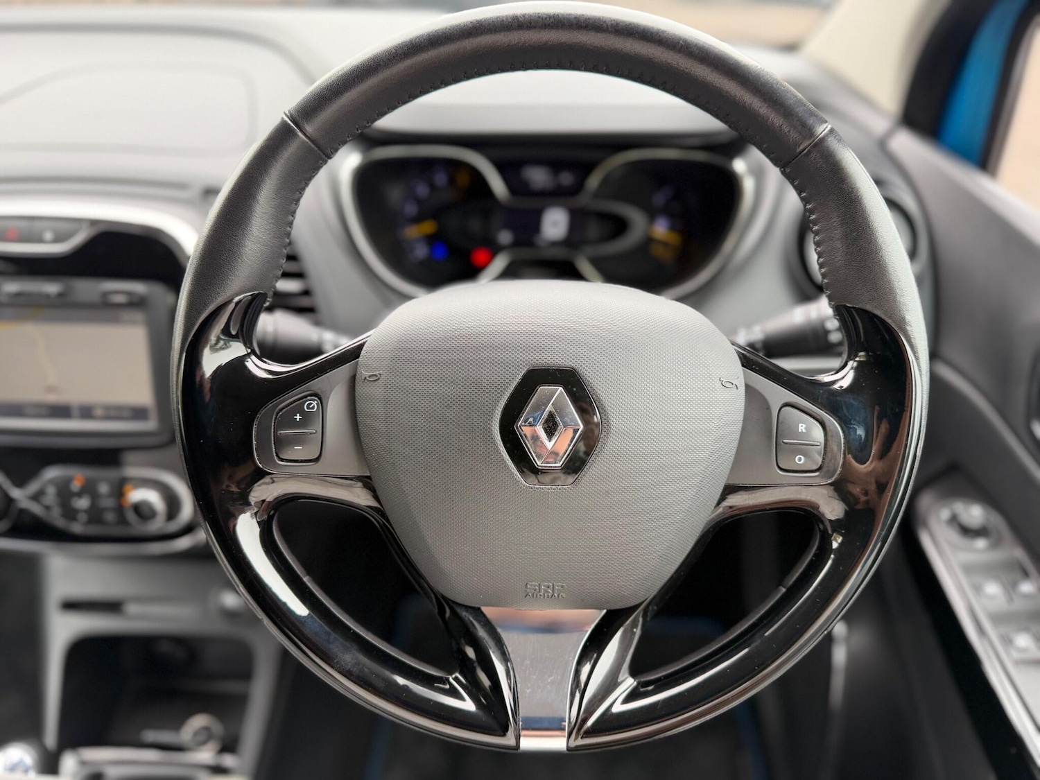 Used Renault Captur 2015 for sale - 77793376: Photo 50