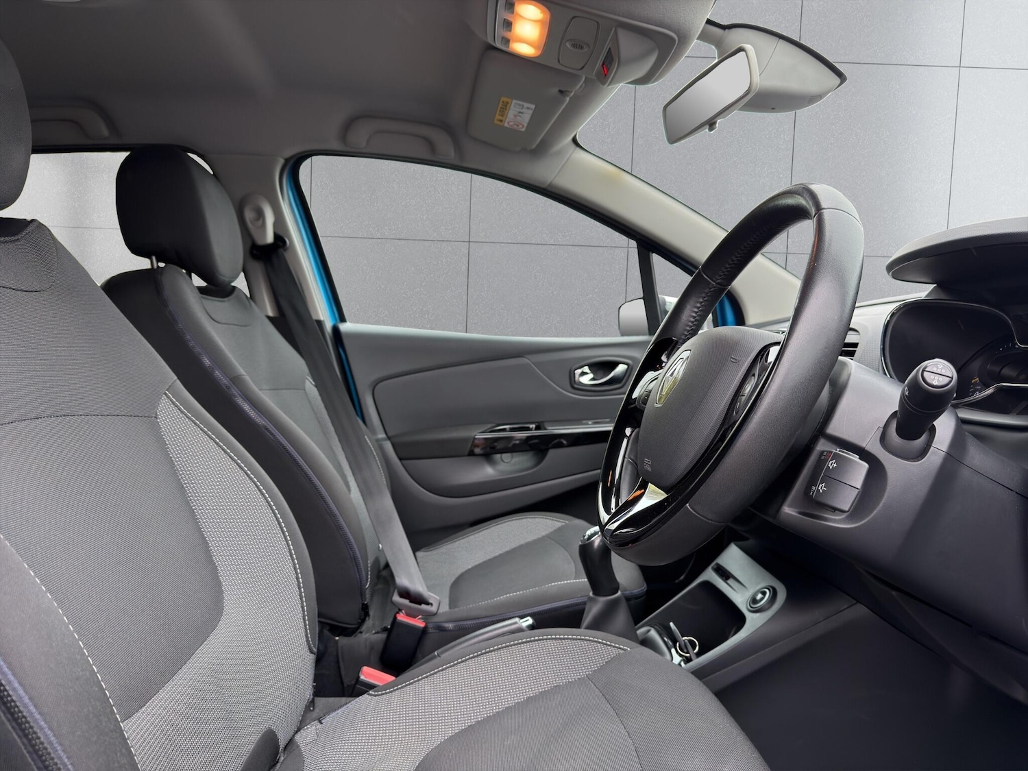 Used Renault Captur 2015 for sale - 77793376: Photo 6