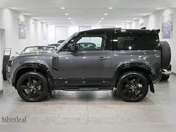 Used Land Rover Defender 90 2024 for sale - 78648754: Photo