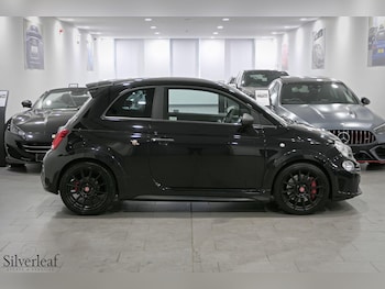 Used Abarth 695 2024 for sale - 78516662: Photo