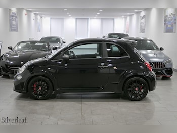 Used Abarth 695 2024 for sale - 78516662: Photo