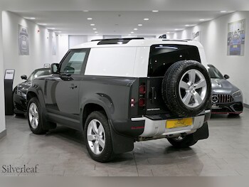 Used Land Rover Defender 2023 for sale - 78751567: Photo