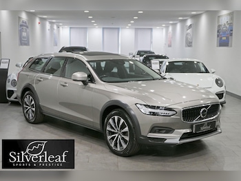 Used Volvo V90 Cross Country 2020 for sale - 78842394: Photo