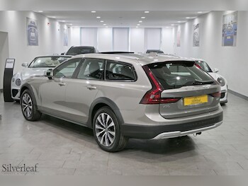 Used Volvo V90 Cross Country 2020 for sale - 78842394: Photo