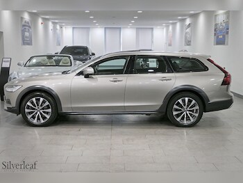 Used Volvo V90 Cross Country 2020 for sale - 78842394: Photo