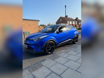 Used Toyota C-HR 2018 for sale - 75595818: Photo