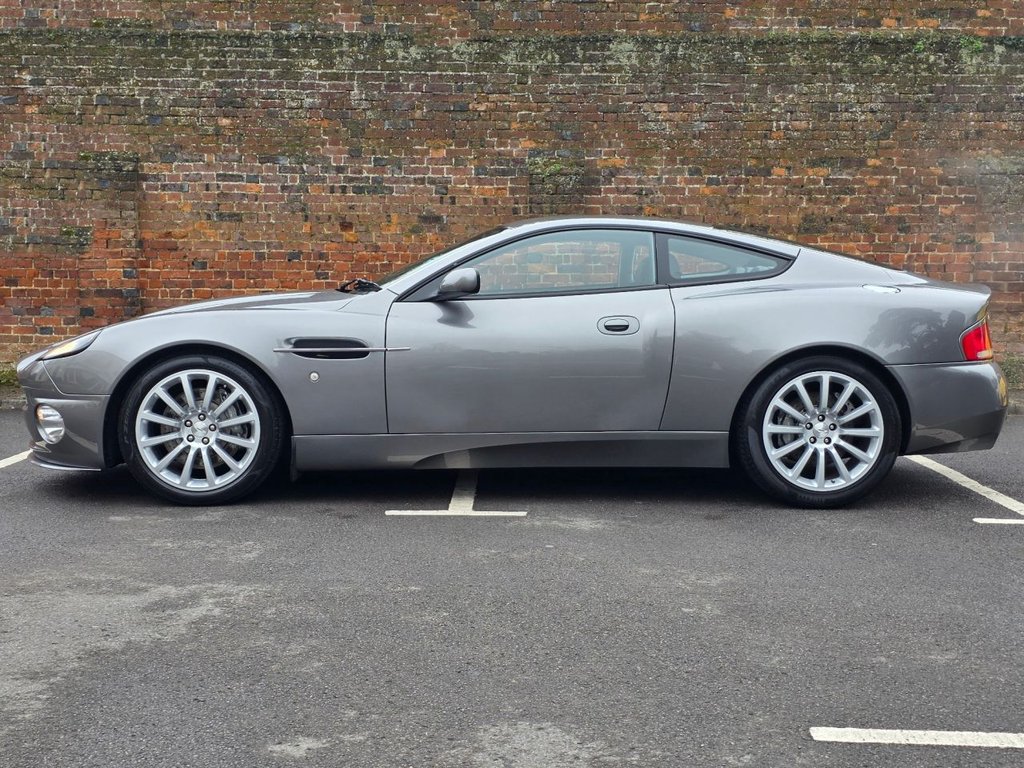Used Aston Martin Vanquish 2003 for sale - 77806830: Photo 15