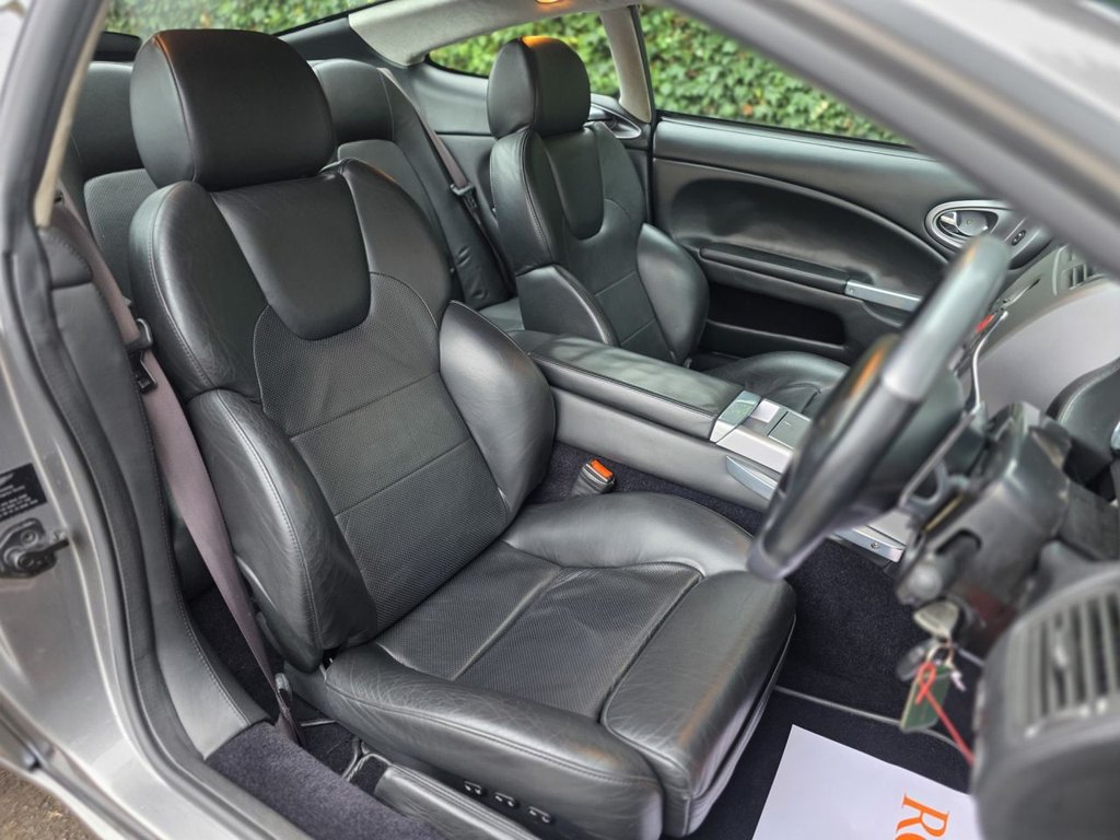 Used Aston Martin Vanquish 2003 for sale - 77806830: Photo 17