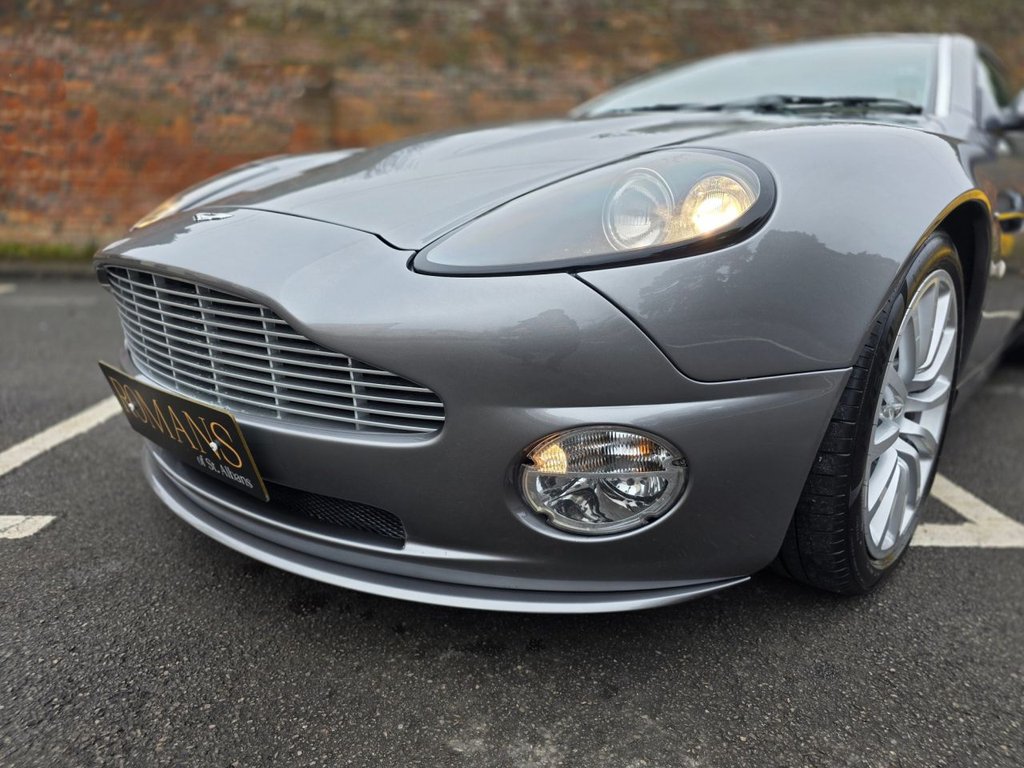 Used Aston Martin Vanquish 2003 for sale - 77806830: Photo 22