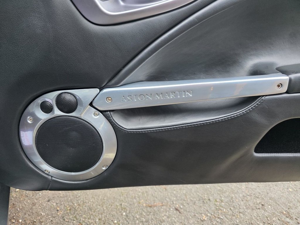 Used Aston Martin Vanquish 2003 for sale - 77806830: Photo 27