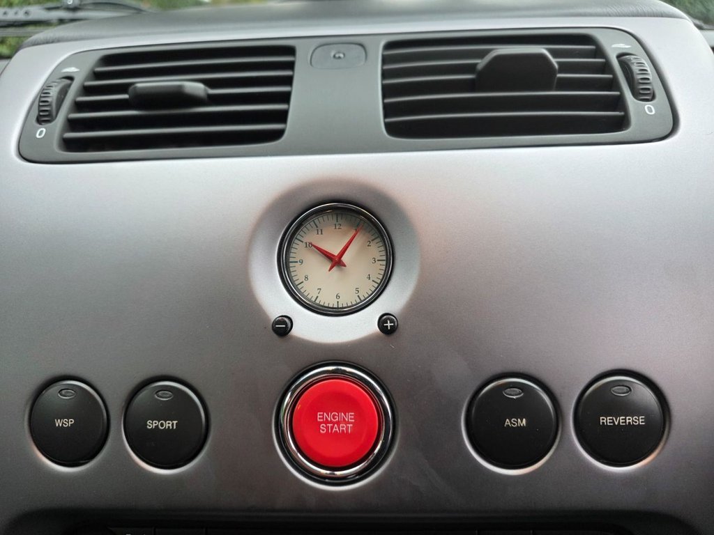 Used Aston Martin Vanquish 2003 for sale - 77806830: Photo 29