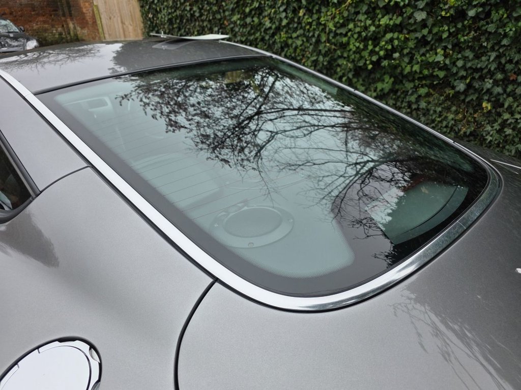 Used Aston Martin Vanquish 2003 for sale - 77806830: Photo 33