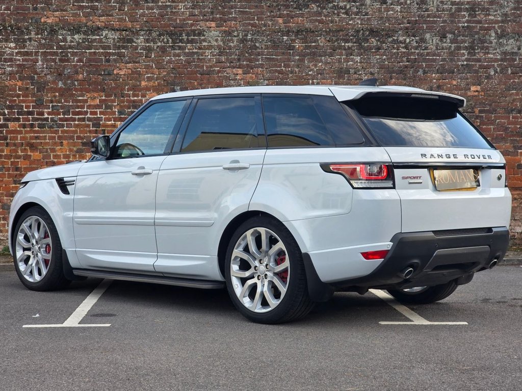 Used Land Rover Range Rover Sport 2017 for sale - 76482385: Photo 4