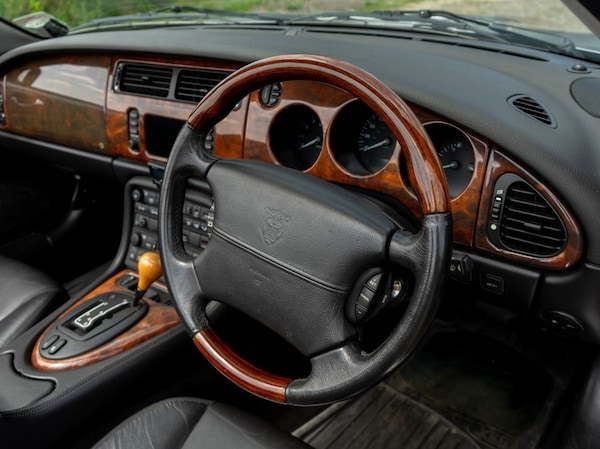Used Jaguar XK8 2001 for sale - 74998295: Photo 20