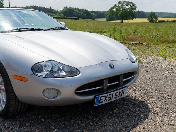 Used Jaguar XK8 2001 for sale - 74998295: Photo 2