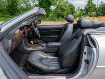 Used Jaguar XK8 2001 for sale - 74998295: Photo