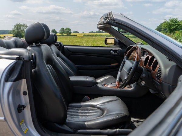 Used Jaguar XK8 2001 for sale - 74998295: Photo 5