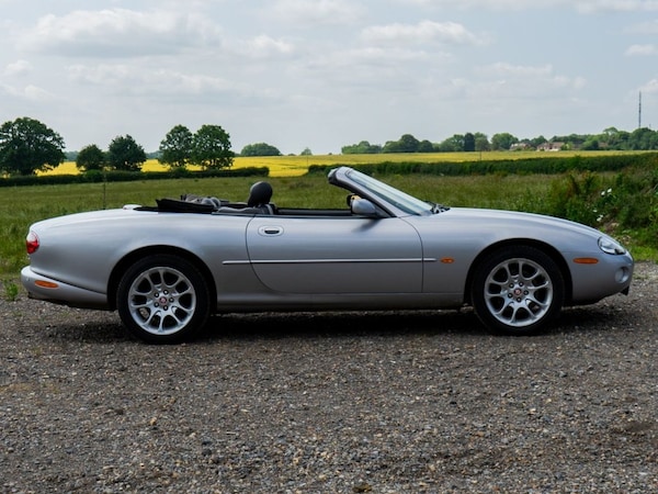 Used Jaguar XK8 2001 for sale - 74998295: Photo 9