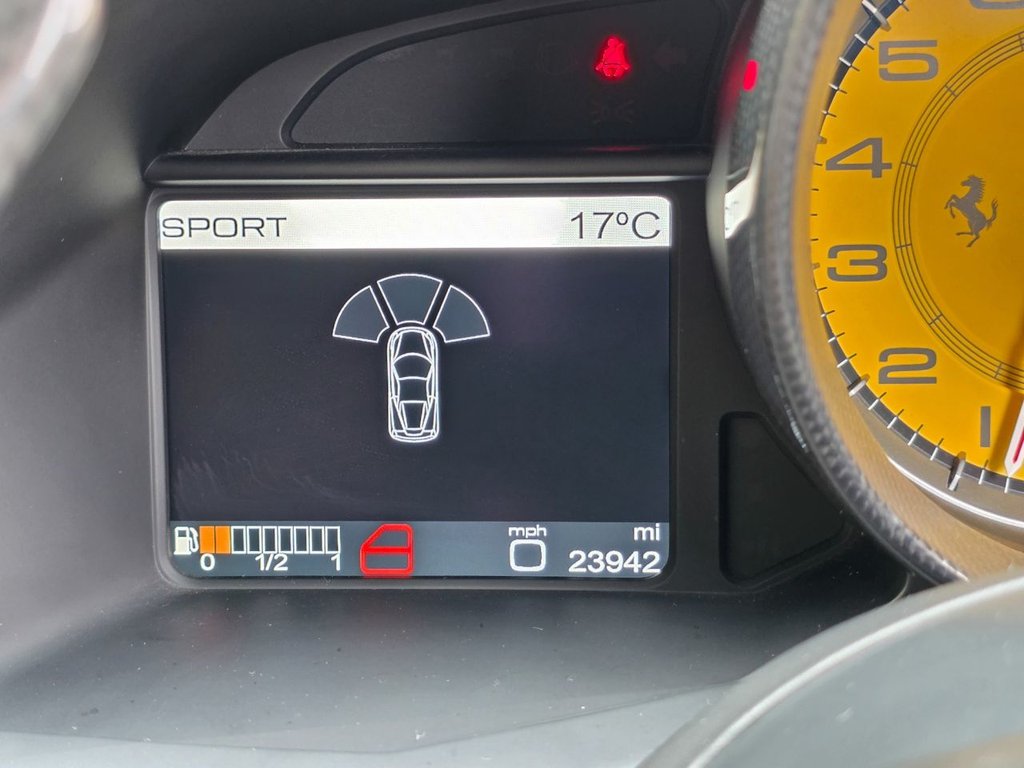 Used Ferrari 458 2011 for sale - 76147683: Photo 38