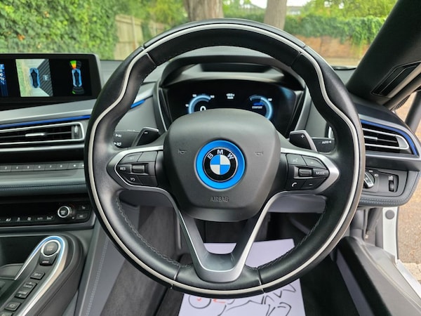 Used BMW i8 2017 for sale - 75607335: Photo 10