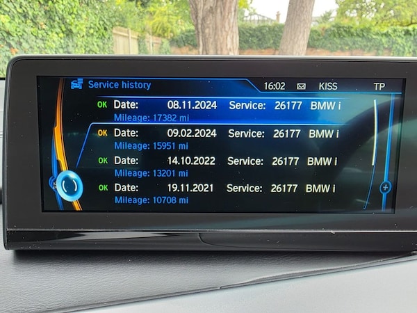 Used BMW i8 2017 for sale - 75607335: Photo 21