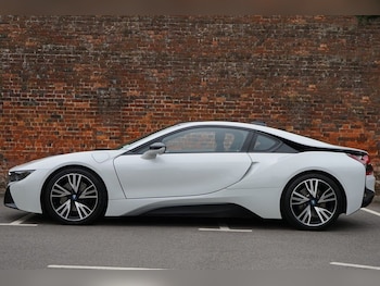 Used BMW i8 2017 for sale - 75607335: Photo