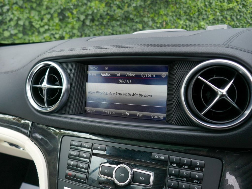 Used Mercedes-Benz SL 2014 for sale - 77720109: Photo 25