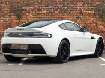 Used Aston Martin Vantage 2017 for sale - 72778920: Photo