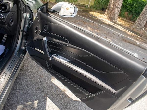 Used Ferrari FF 2015 for sale - 72779032: Photo 37