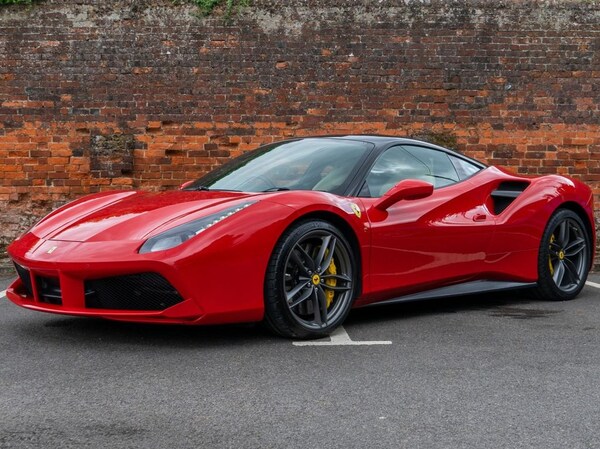 Used Ferrari 488 2016 for sale - 75359060: Photo 1